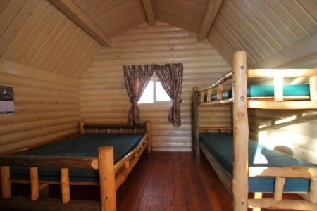 Вилла Revelstoke Campgrounds & Cabins Экстерьер фото